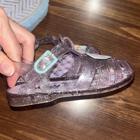 Bluey shoes- 2 pair size 7 - Picture 8 of 9